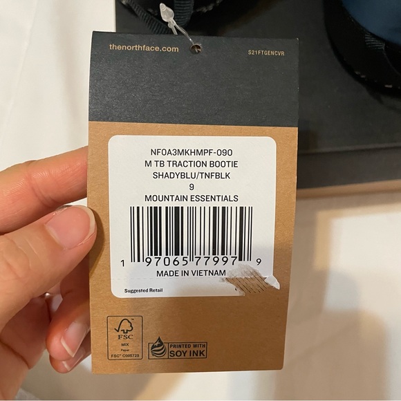 navy the north face men’s thermoball traction boots - Picture 5 of 6